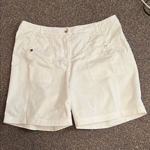 Jones New York Cream Women's Shorts